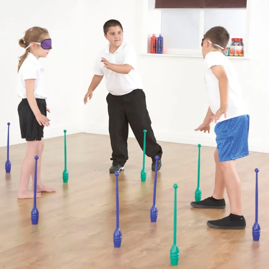 Blindfold/Skittle Team Building Game