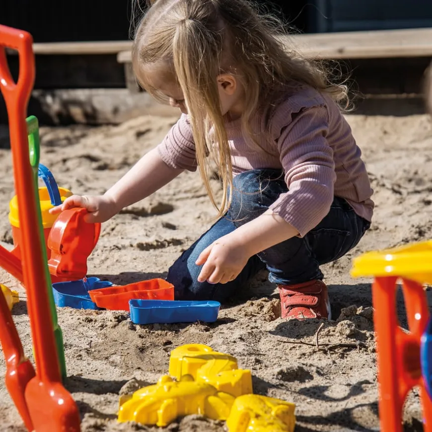 Giant Sand and Water Accessories 38pk