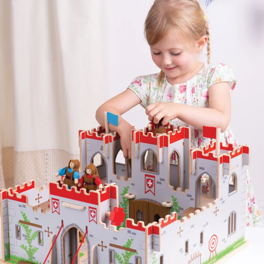 King Arthur's Small World Castle