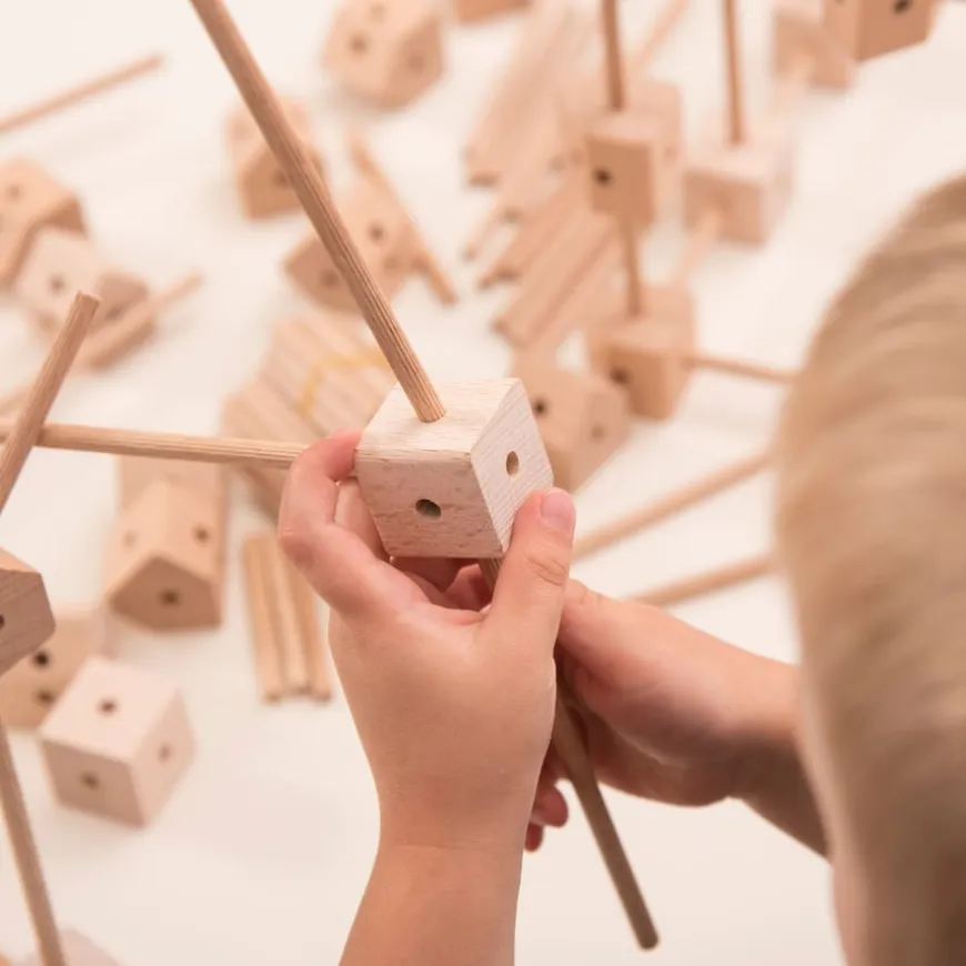 Loose Parts Construction Blocks and Poles 550pk