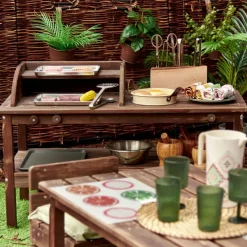 Modern Living Outdoor BBQ