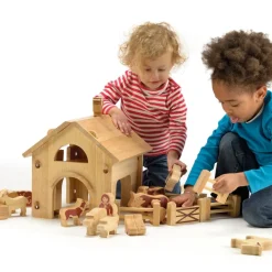 Natural Wooden Barn and Farm Set