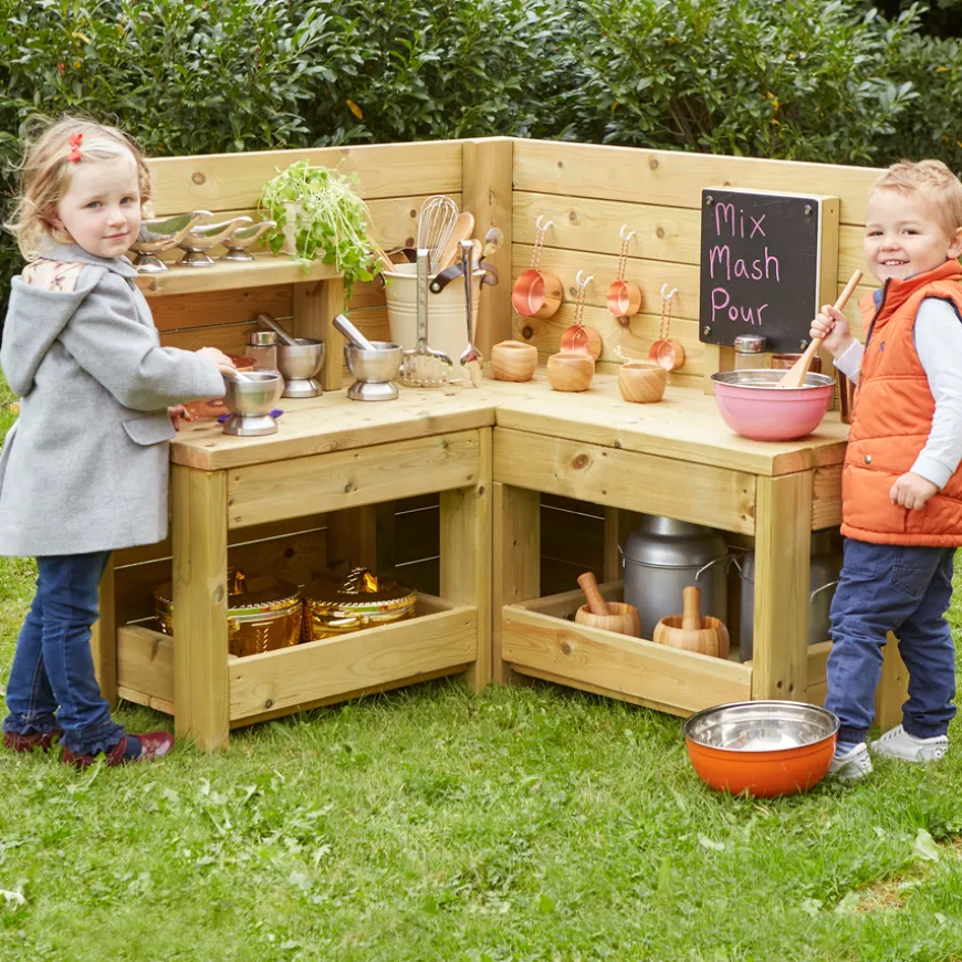 Outdoor Economy Corner Kitchen