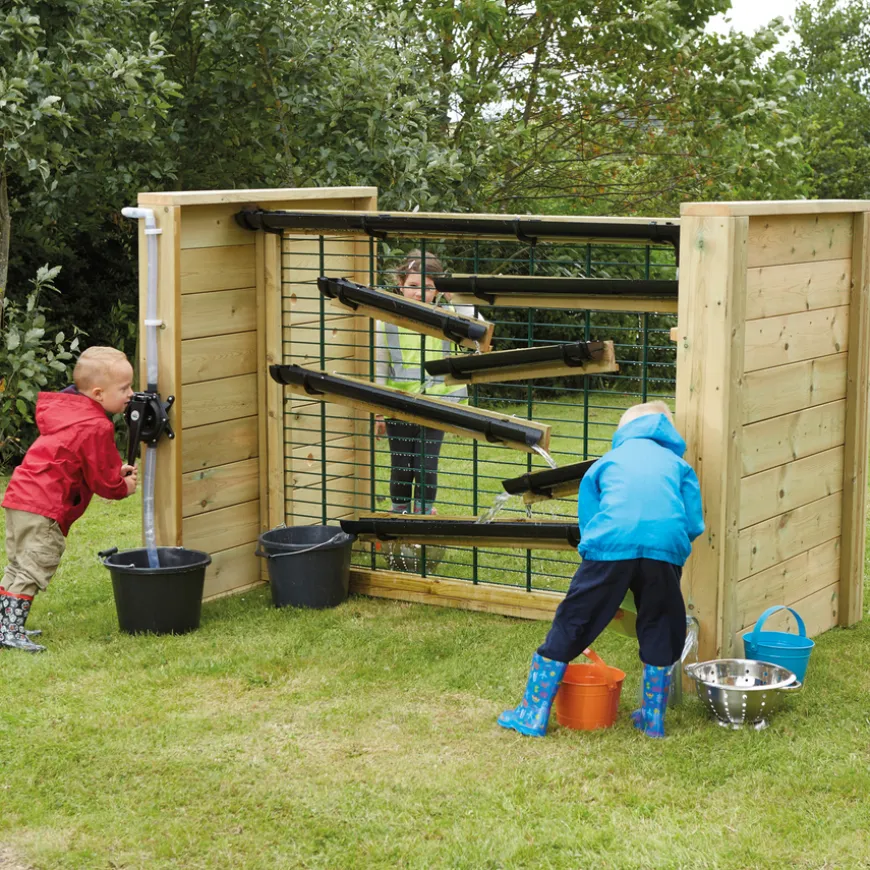 Outdoor Wooden Water Channelling Unit H117 x W203cm
