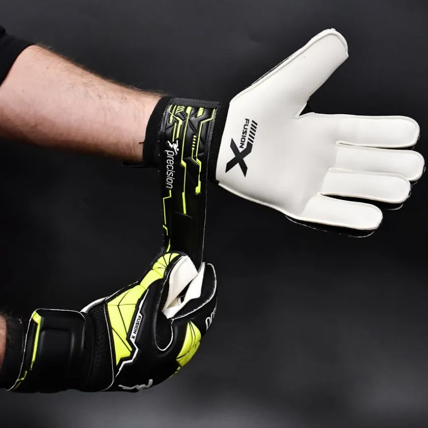 Precision Junior Fusion X GK Gloves