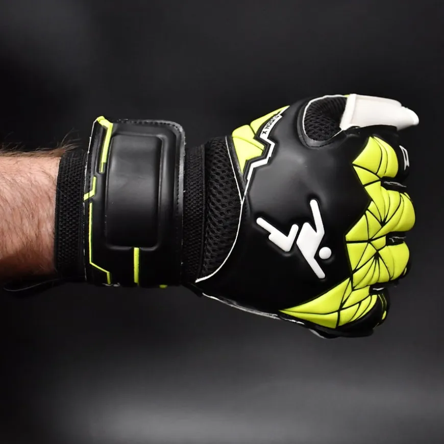 Precision Junior Fusion X GK Gloves
