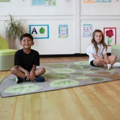Semi-Circle Leaf Placement Carpet