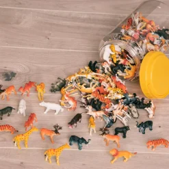 Small World Tub of Wild Animal Counters 144pcs