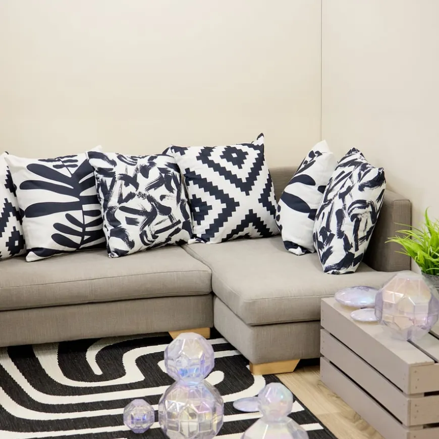 TTS Graphic Soft Furnishing Cushions 6pk