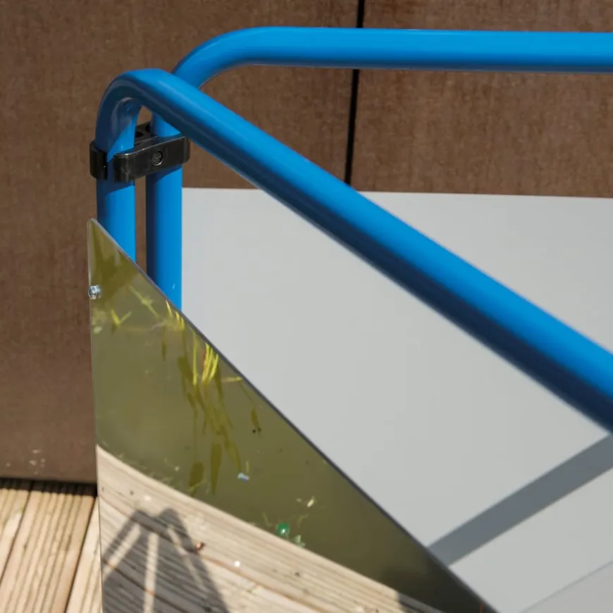 TTS Outdoor Three Sided Mirror And Acrylic Easel