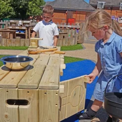 TTS Outdoor Wooden Role Play Kitchen