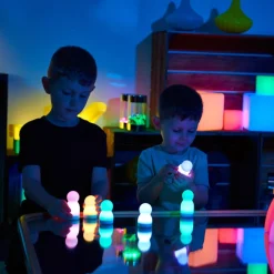 TTS Small World Glow People 6pk