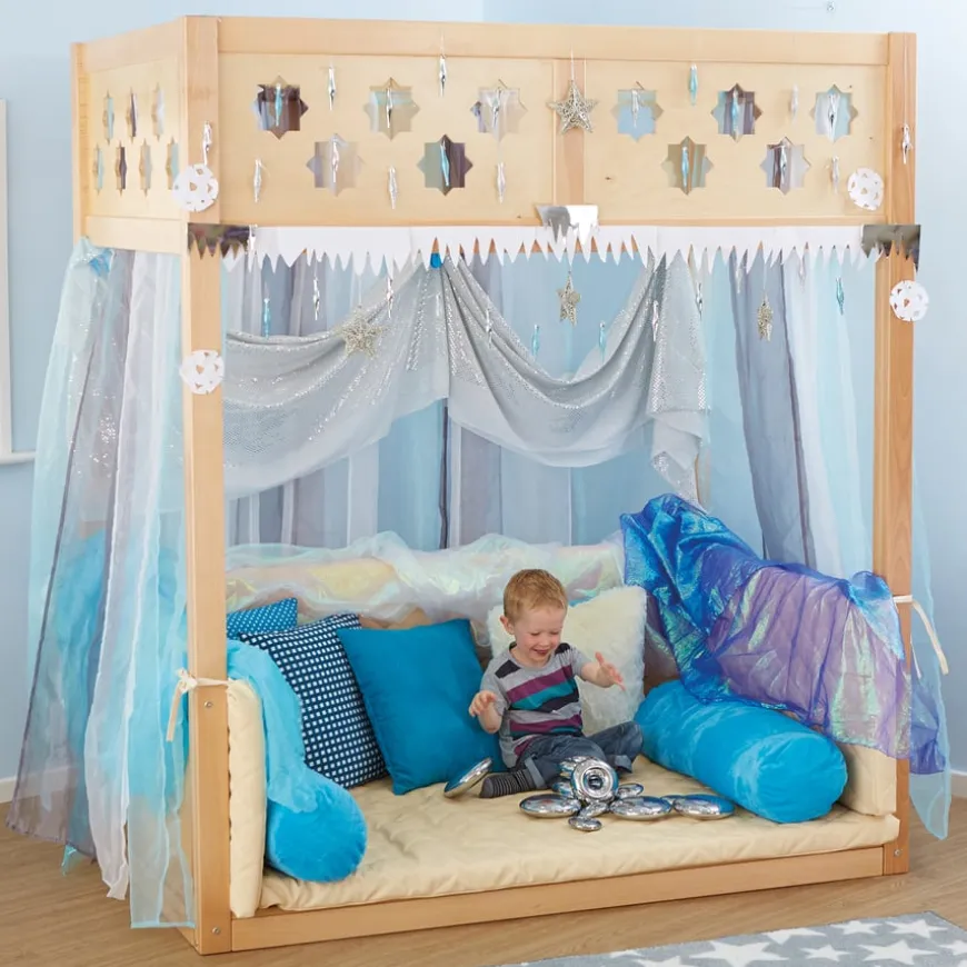 TTS Super Seat Indoor Wooden Den Structure
