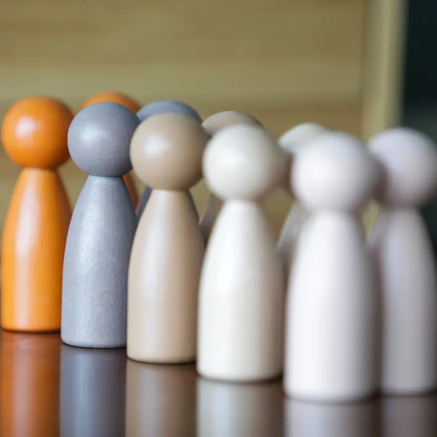 Wooden Multicultural Peg People 10pk